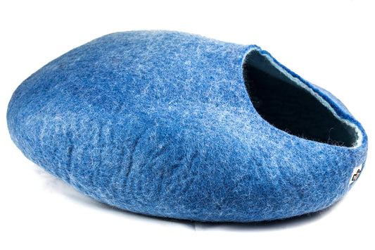 Yeti Pet Cave Pet Bed for Cats and Small Dogs 100% New Zealand Wool Blue